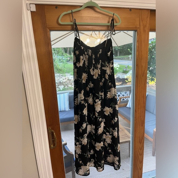 Petal & Pup Black Floral Midi Dress with Tie Straps and Slit - Size 12 - Picture 7 of 8